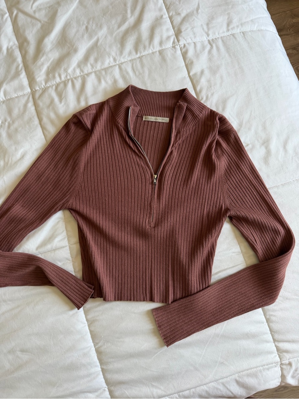 Active USA Ribbed Half-Zip Crop Top in Mauve